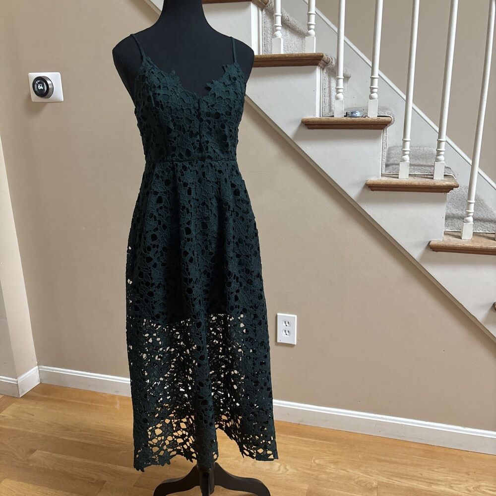 ASTR The Label Women’s Green Embroidered Boho Midi Dress Size M